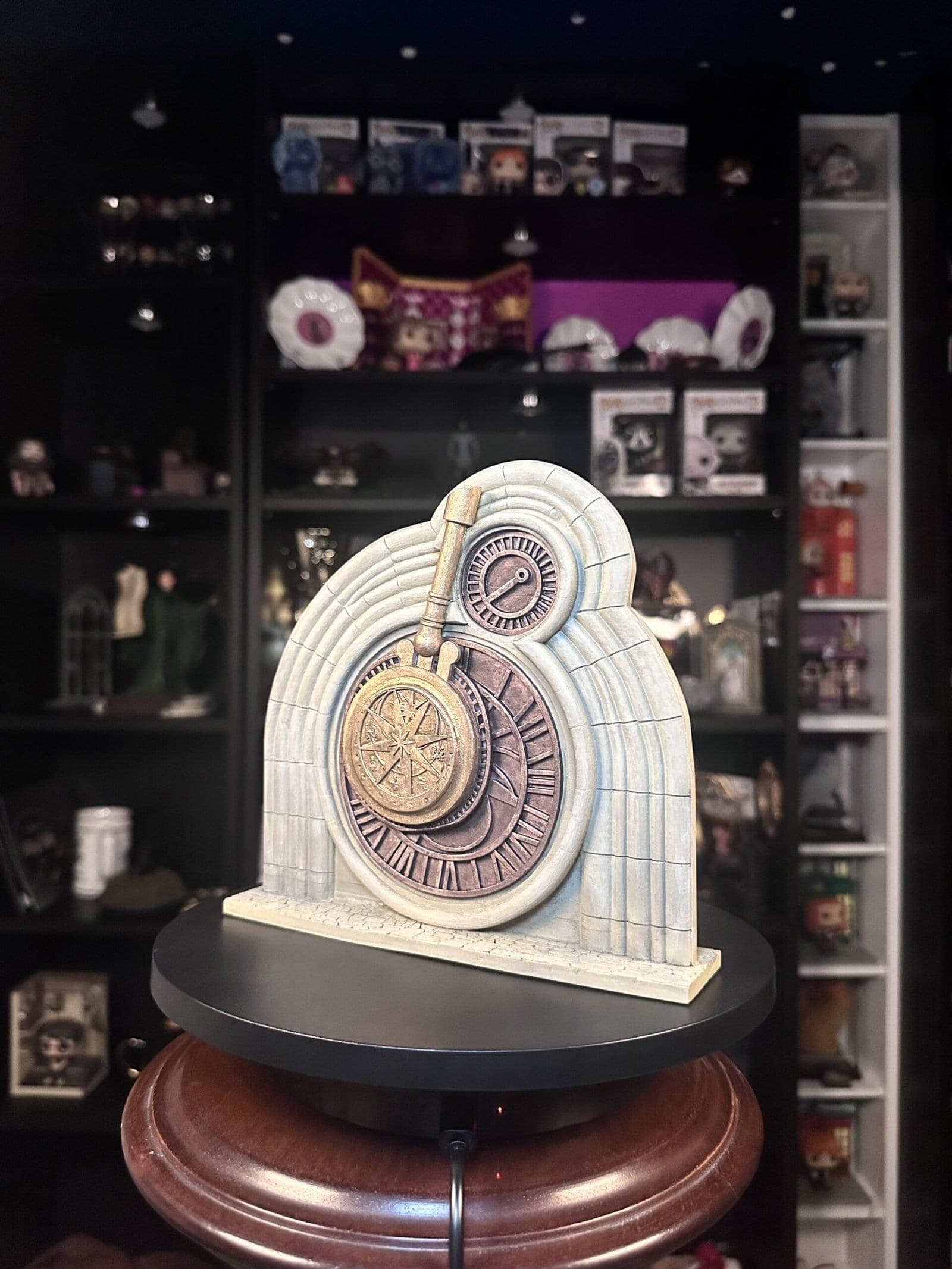 reloj de la torre de hogwarts figura coleccionable mundo magico