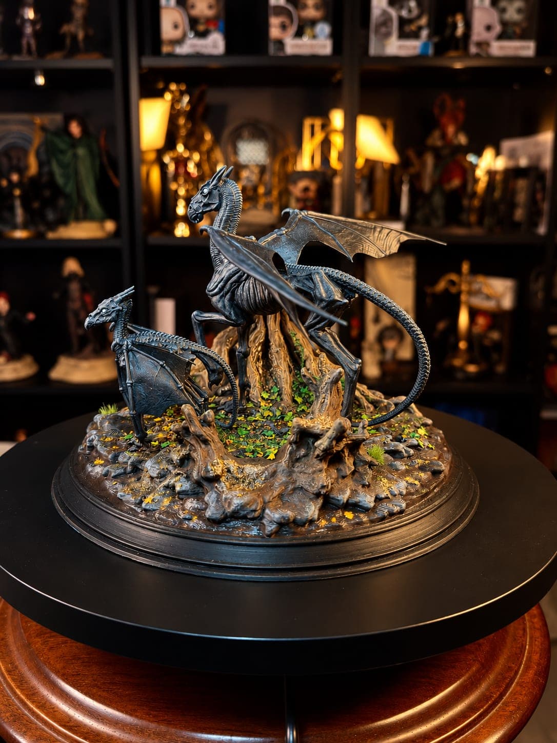 thestral junto a su cria diorama coleccionable mundo magico