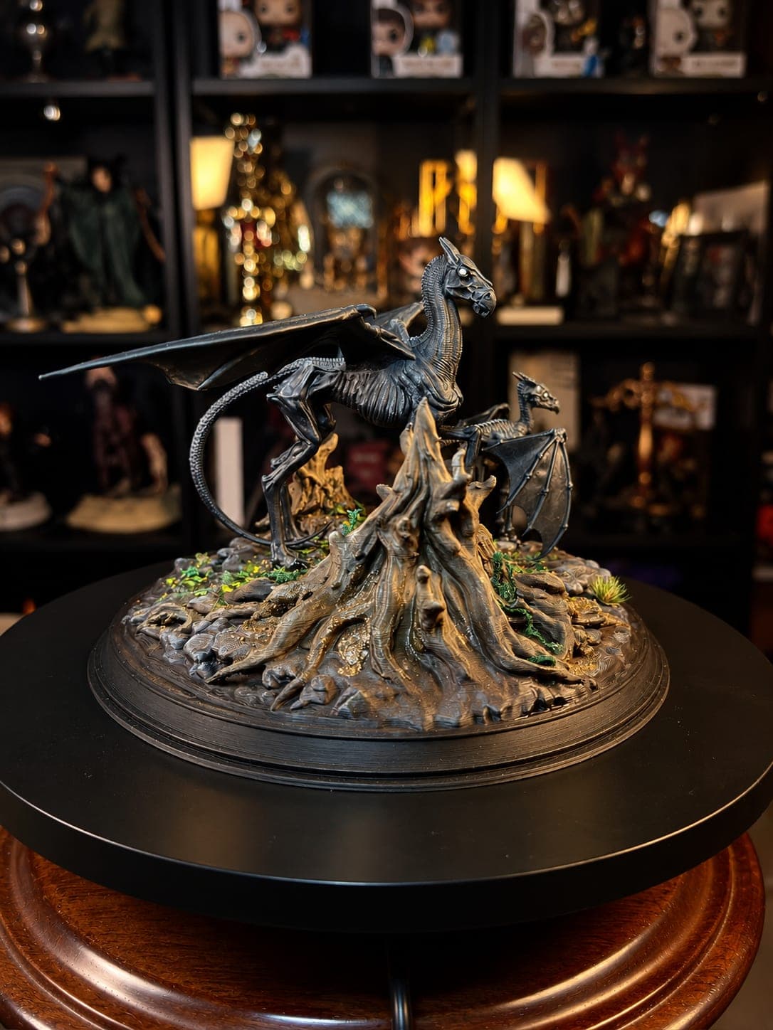 thestral junto a su cria diorama coleccionable mundo magico