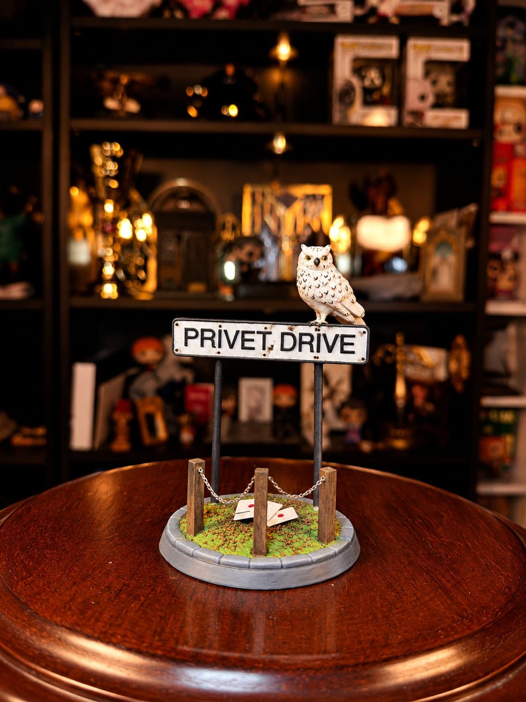 señal de privet drive con lechuza figura coleccionable mundo magico